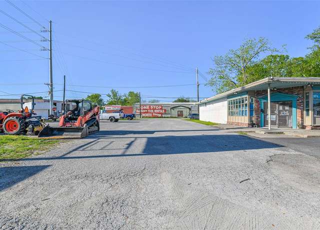 Property at 8107 Highway 6, Hitchcock, TX 77563
