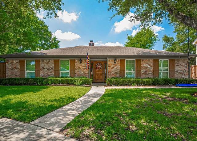 Property at 10807 Overbrook Ln, Houston, TX 77042, 4 beds, 2 baths
