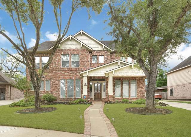 Property at 3730 Arundel Gardens Ln, Sugar Land, TX 77498, 6 beds, 3.5 baths