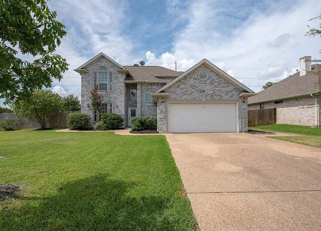 Property at 3718 Bridle Ct, College Station, TX 77845, 4 beds, 4 baths