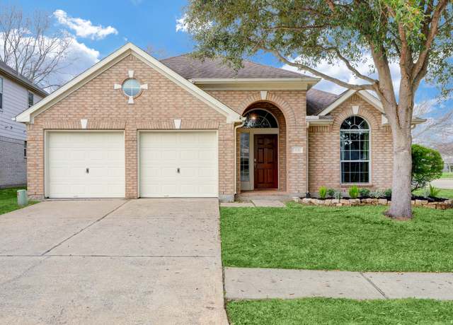 Property at 431 Cardinal Oaks, League City, TX 77565, 3 beds, 2 baths