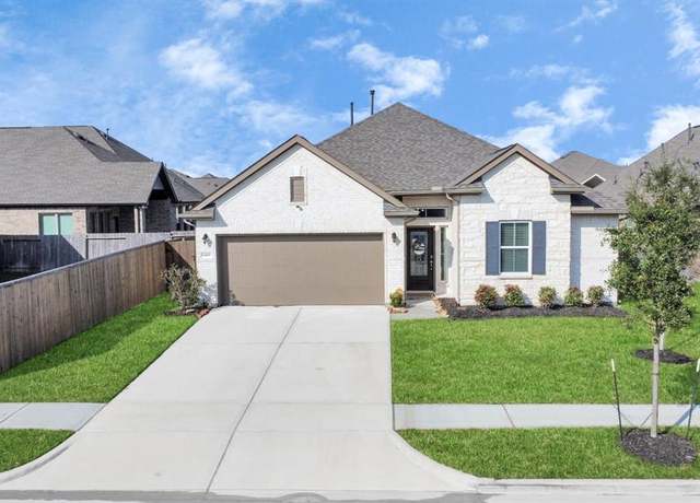 Property at 8419 Sunset Horizon Dr, Baytown, TX 77521, 4 beds, 2.5 baths