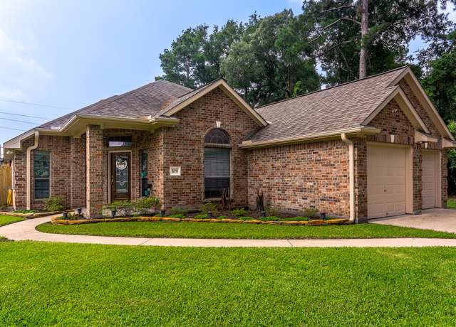 Property at 6111 Weisinger Drive Dr, Magnolia, TX 77354, 3 beds, 2 baths