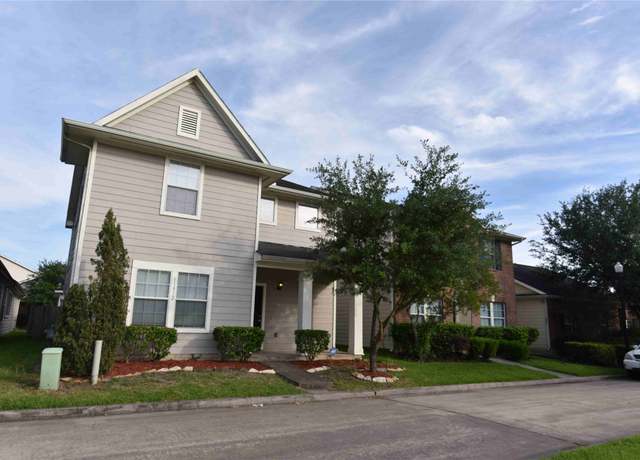 Property at 11912 Prior Park Dr, Houston, TX 77047, 4 beds, 2.5 baths