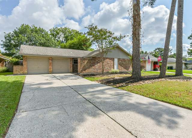Property at 2607 Foliage Green Dr, Kingwood, TX 77339, 3 beds, 1.5 baths