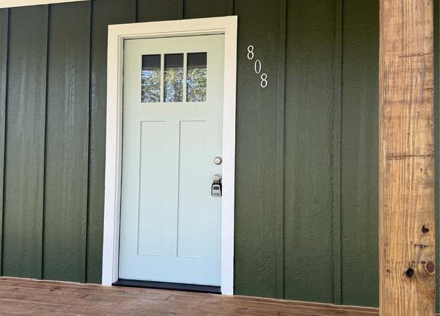 Property at 808 Josephine St, Yoakum, TX 77995, 2 beds, 1 bath