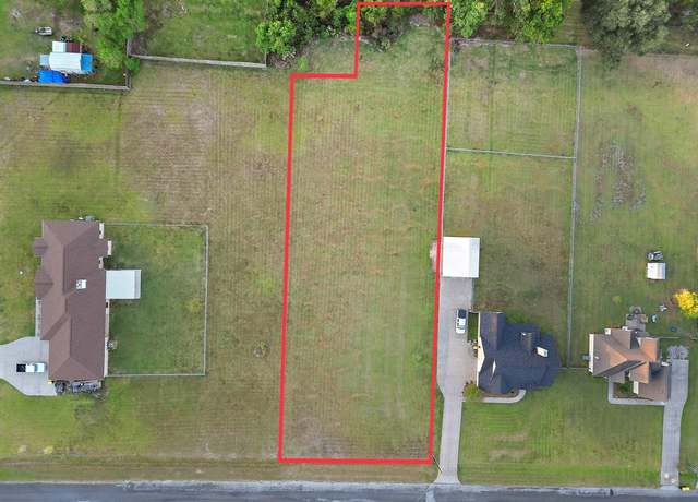 Property at 0 Tinkler St, Anahuac, TX 77514