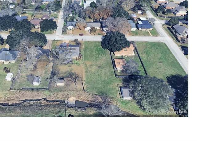 Property at 1008 Lawndale Ave, Brenham, TX 77833