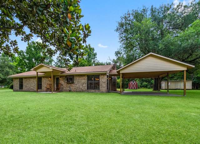 Property at 227 Oliver Ln, Livingston, TX 77351, 3 beds, 2 baths