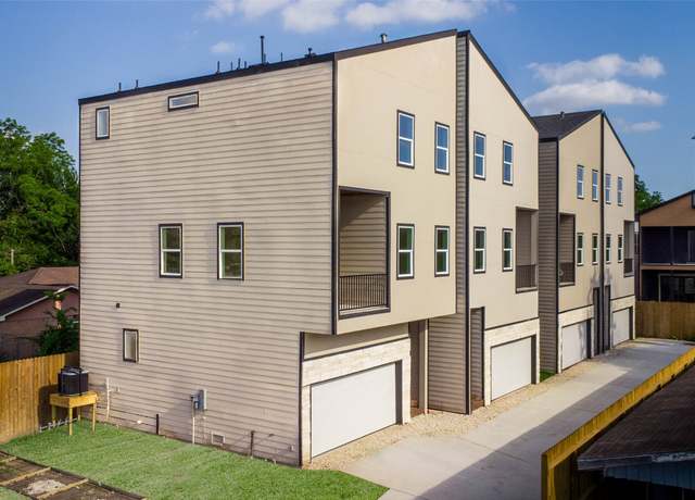 Property at 1216 E 34th Unit D St, Houston, TX 77022, 3 beds, 2.5 baths