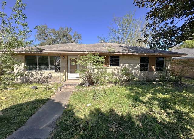 Property at 1801 Jane Dr, Pasadena, TX 77502, 3 beds, 2 baths