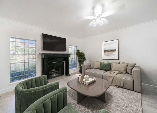 Property at 7256 Regency Square Ct #7256, Houston, TX 77036, 2 beds, 2.5 baths