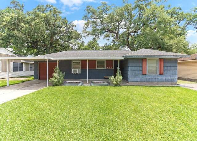 Property at 315 Cypress St, Lake Jackson, TX 77566, 2 beds, 1 bath