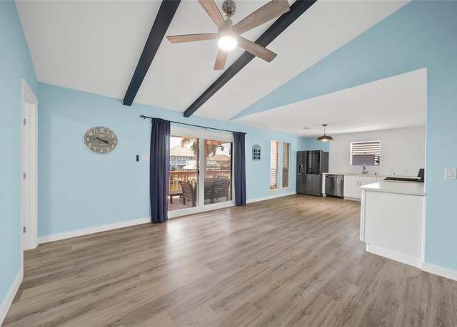 Property at 1006 Redfish St, Bayou Vista, TX 77563, 4 beds, 3 baths