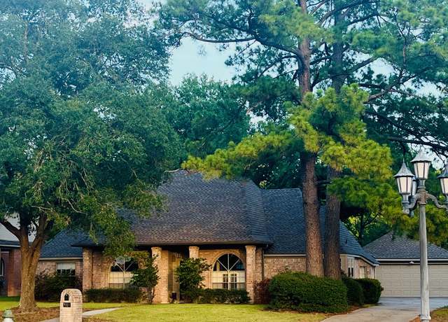Property at 8819 W Rayford Rd, Tomball, TX 77375, 3 beds, 2.5 baths