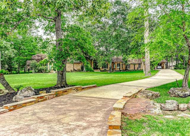 Property at 33302 Alton Wright Dr, Magnolia, TX 77355, 4 beds, 3 baths