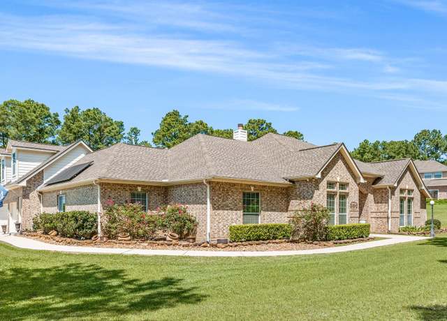 Property at 12434 Longmire Way, Conroe, TX 77304, 4 beds, 3 baths