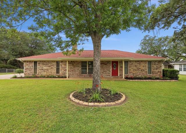 Property at 985 Sunnyside Dr, Bridge City, TX 77611, 3 beds, 2.5 baths