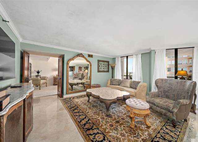 Property at 3525 Sage Rd #1512, Houston, TX 77056, 2 beds, 2.5 baths