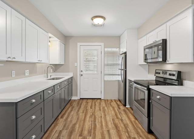 Property at 6918 Irvington Blvd Unit A/B, Houston, TX 77022, 2 beds, 2 baths