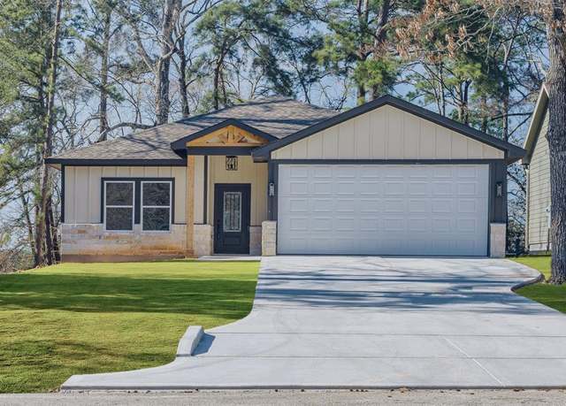 Property at 79 Hillsborough Dr, Huntsville, TX 77340, 4 beds, 2 baths