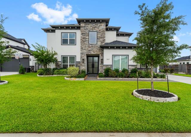 Property at 7407 Sawgrass Terrace Ln, Spring, TX 77389, 5 beds, 5.5 baths
