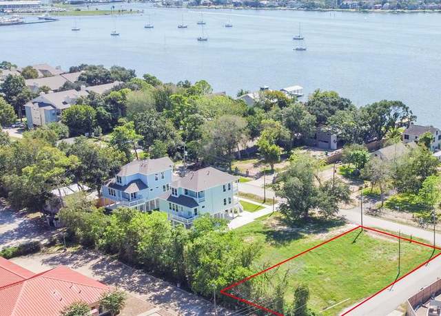 Property at 2934 Seargent St, Seabrook, TX 77586
