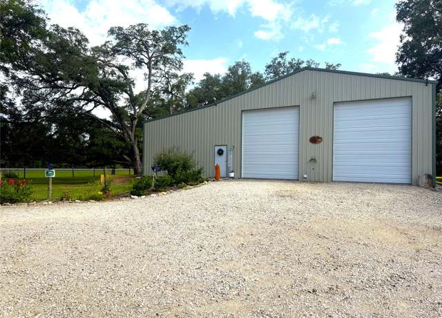 Property at 102 Bryan St, Boling, TX 77420, 1 bed, 1 bath