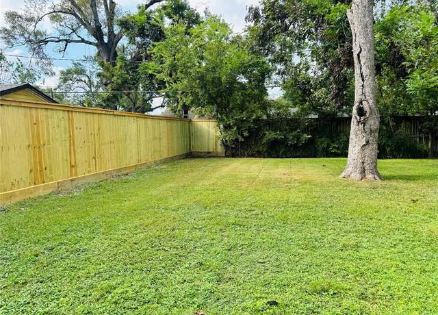 Property at 6618 Housman St, Houston, TX 77055, 3 beds, 2 baths