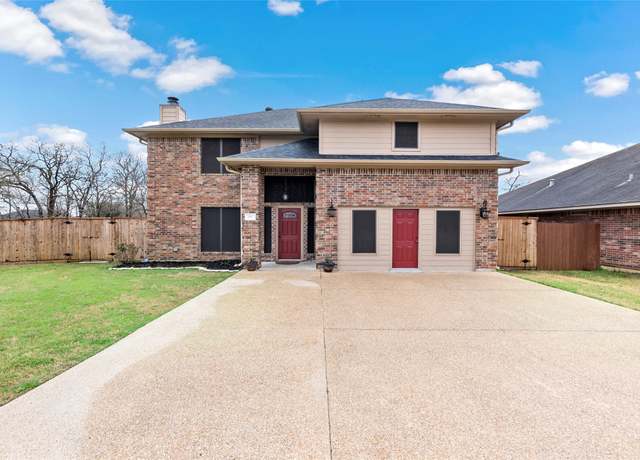 Property at 1112 Hopewell Ct, College Station, TX 77845, 6 beds, 4 baths