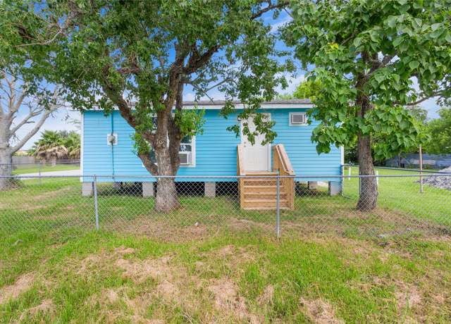 Property at 901 6th St, San Leon, TX 77539, 2 beds, 2 baths