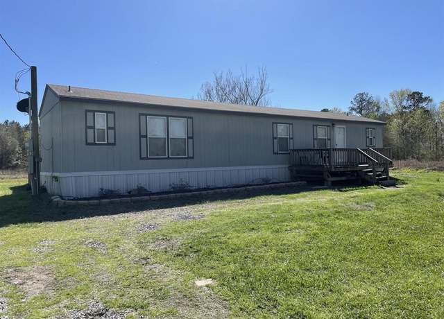 Property at 150 Hickory Hill St, Zavalla, TX 75980, 2 beds, 2 baths