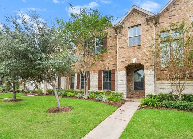 Property at 9154 Sunlight Oak Ln, Houston, TX 77070, 3 beds, 2.5 baths