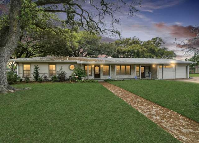 Property at 1312 Lamar Dr, La Marque, TX 77568, 3 beds, 3.5 baths
