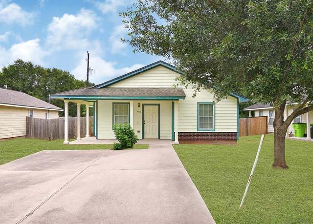 Property at 406 Collins Rd, Richmond, TX 77469, 4 beds, 2 baths