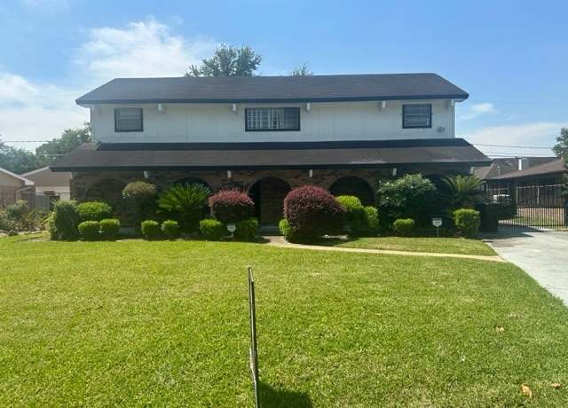 Property at 3862 Wichita St, Houston, TX 77004, 4 beds, 2.5 baths