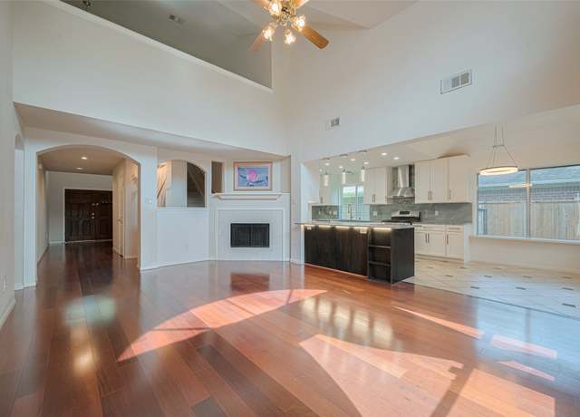 Property at 8323 Soledad Dr, Houston, TX 77083, 5 beds, 3.5 baths