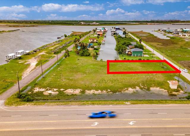 Property at 33&34 Beau Terre, Hitchcock, TX 77563