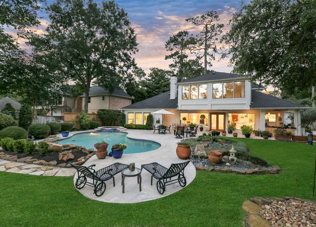 Property at 2323 Pine Bend Dr, Kingwood, TX 77339, 3 beds, 4 baths