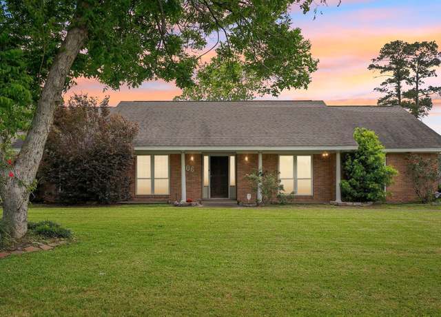 Property at 106 Faith St, Highlands, TX 77562, 3 beds, 2.5 baths