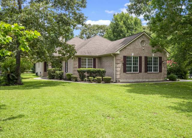 Property at 7538 Lorna Rd, Montgomery, TX 77316, 3 beds, 2 baths