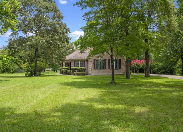 Property at 7538 Lorna Rd, Montgomery, TX 77316, 3 beds, 2 baths