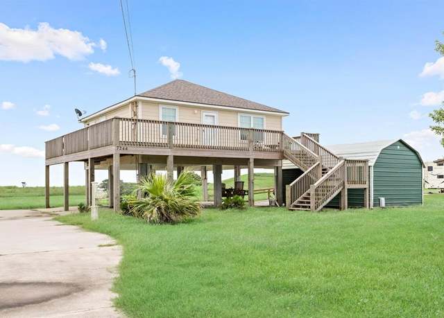 Property at 7244 S Gulfway Dr E, Sabine Pass, TX 77642, 2 beds, 1 bath
