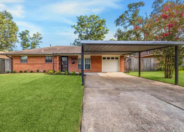 Property at 4613 Nina Lee Ln, Houston, TX 77092, 2 beds, 2 baths