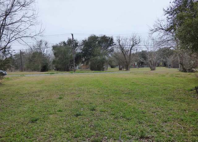 Property at 936 Dunbar Ave, Port Arthur, TX 77640