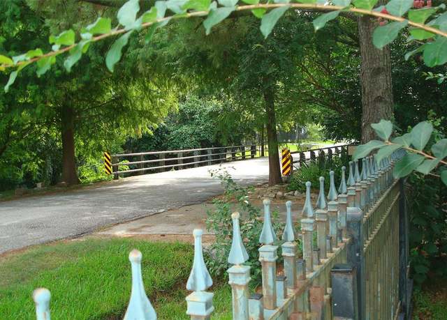 Property at 1813 W 14th St, Houston, TX 77008