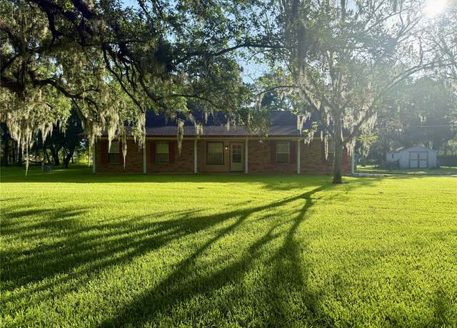 Property at 6837 County Road 684, Sweeny, TX 77480, 3 beds, 2 baths