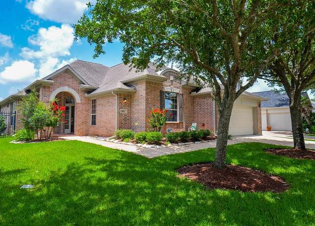 Property at 1831 Shadow Lake Dr, Sugar Land, TX 77479, 3 beds, 2.5 baths