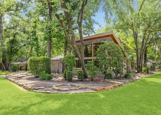 Property at 2607 Crossvine Cir, The Woodlands, TX 77380, 4 beds, 2.5 baths