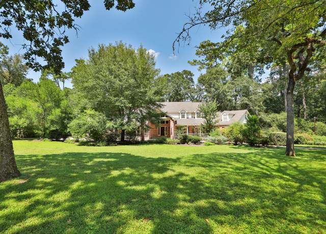 Property at 23222 Red Oak Trl, Tomball, TX 77377, 4 beds, 4.5 baths